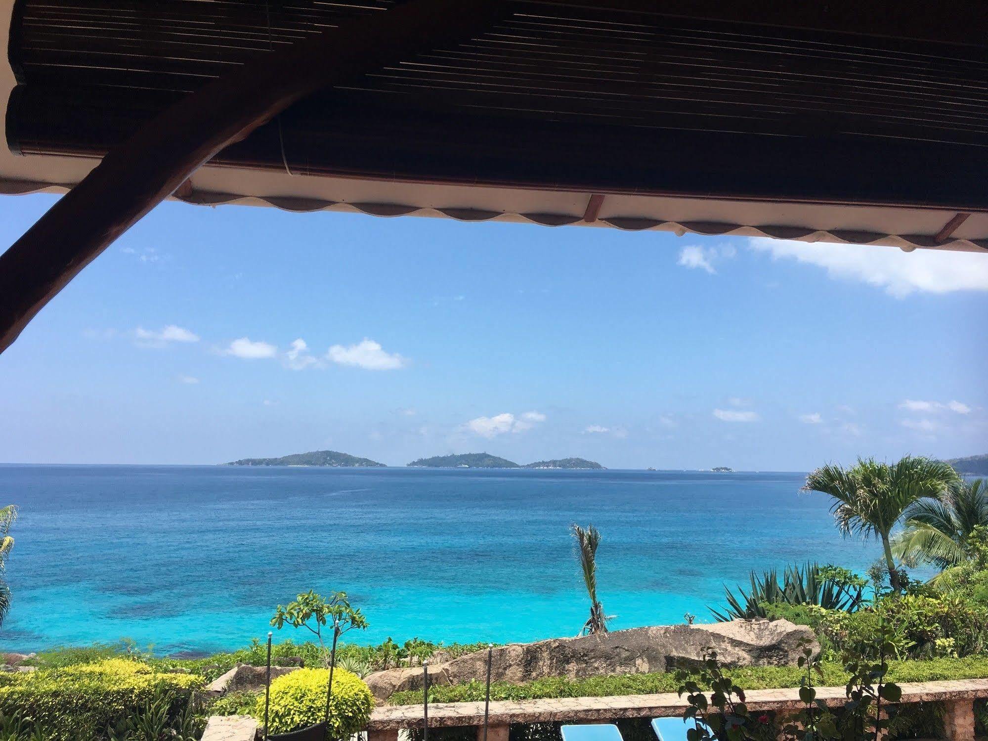 ホテル ロアセン ラ・ディーグ島 エクステリア 写真
